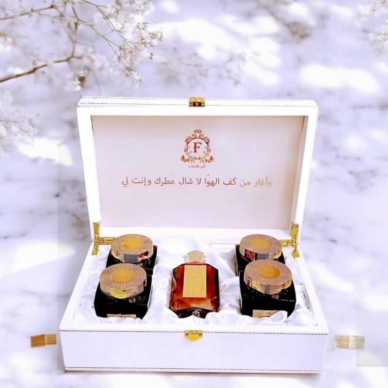 A box of four types of dukhoon and perfume of your choice